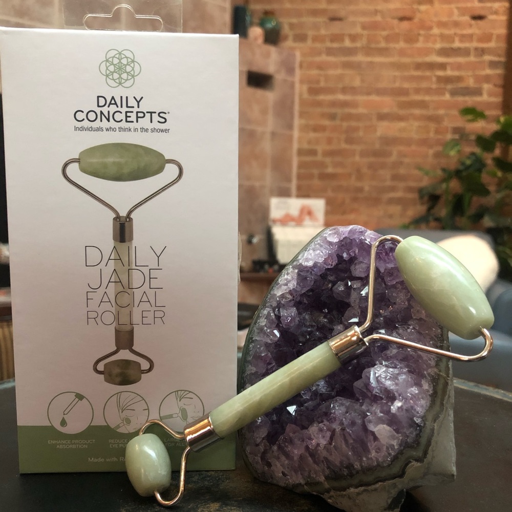 Jade Facial Roller
